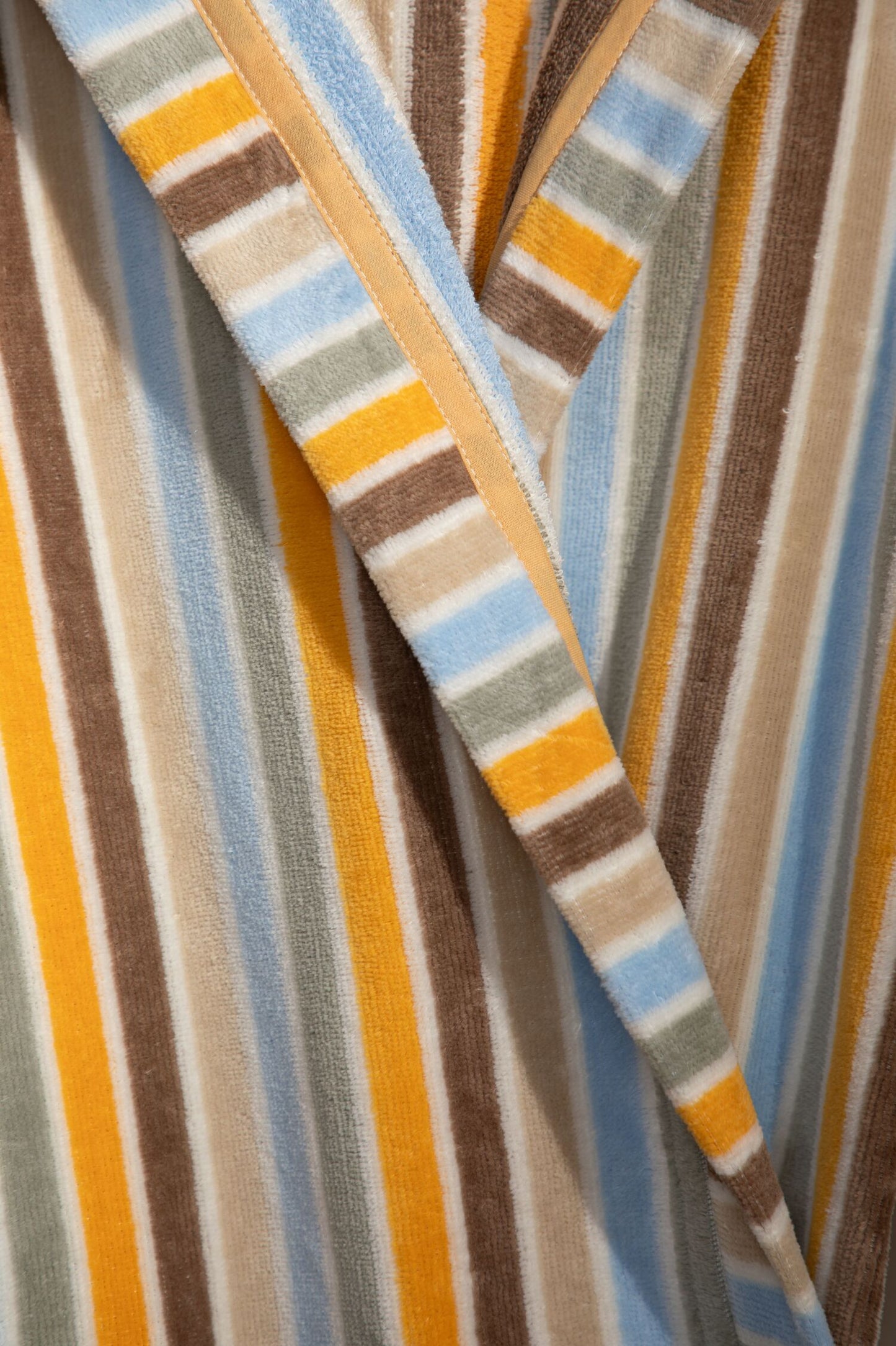 HENRY - Albornoz Terciopelo 100% Algodón 420 gsm OEKO-TEX® - Doble uso: Bata de Casa y Baño. Diseño exclusivo y funcional: 2 Bolsillos, Cinturón y Capucha
