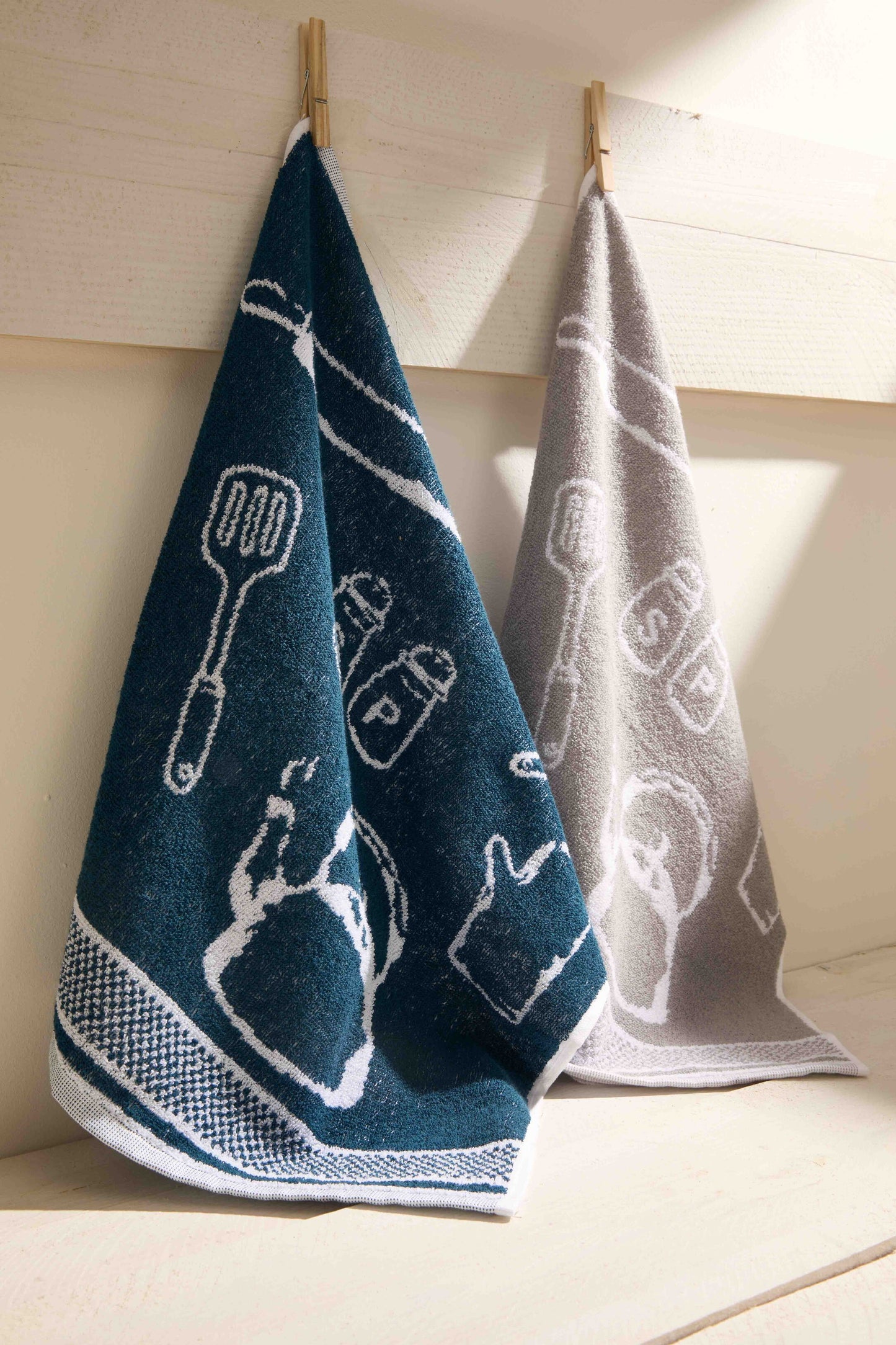 Paños de Cocina de Algodón Rizo REF.8424 | Pack de 4 Trapos 400gr 50x50cm de Cocina Suaves y Absorbentes | Trapos de Cocina 100% Algodón | Resistentes y Lavables | Ideales para Hogar y Cocina