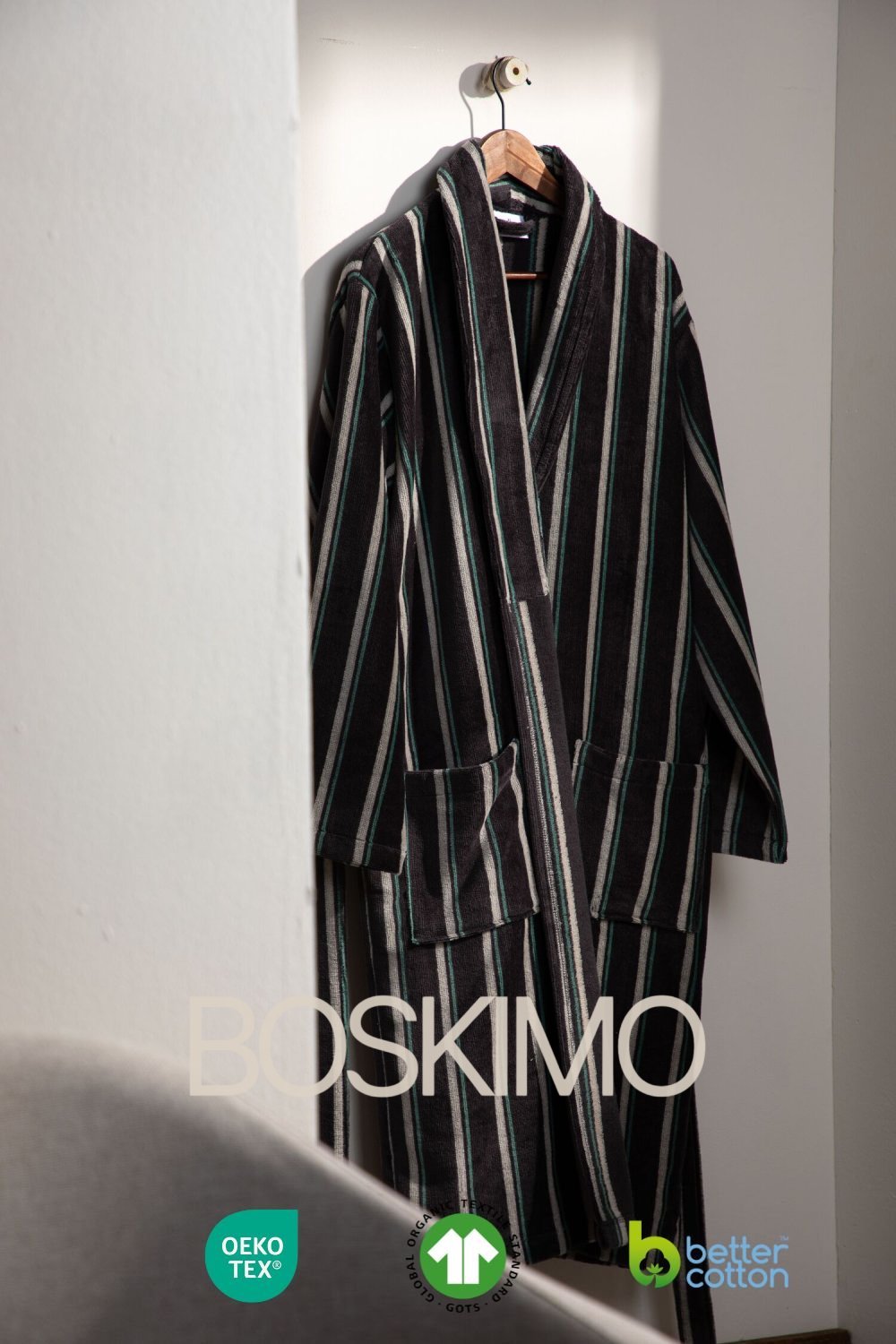 NELSON - Albornoz Terciopelo 100% Algodón 420 gsm OEKO-TEX® - Doble uso: Bata de Casa y Baño. Diseño exclusivo y funcional: 2 Bolsillos, Cinturón y Capucha