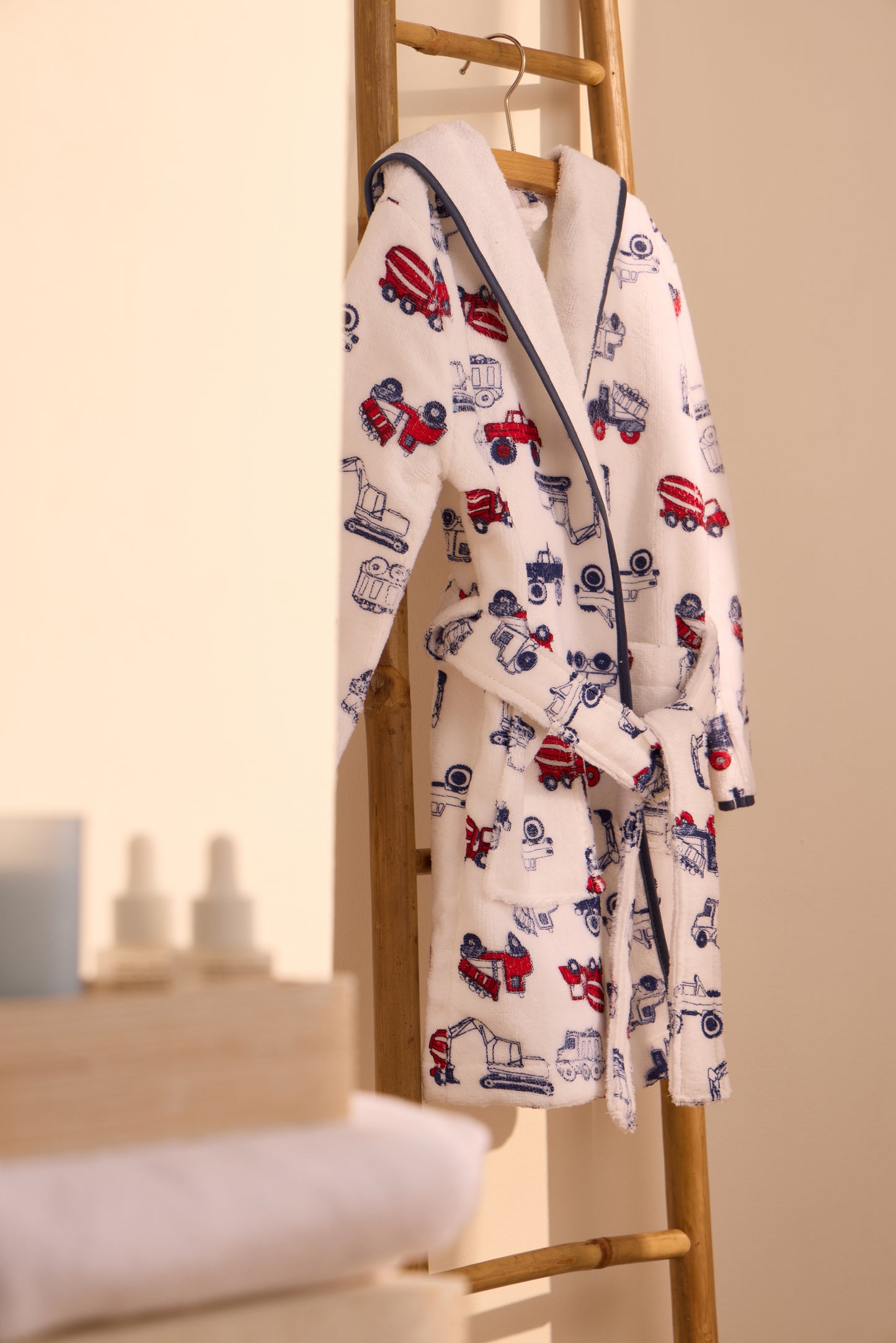 KIDS TRUCK - Albornoz Niños adolescentes Algodón: Niño, Infantil - 100% Algodón OEKO-TEX - 2 Bolsillos, Cinturón, Capucha, Albornoces Felpa muy suave con bordados para niños