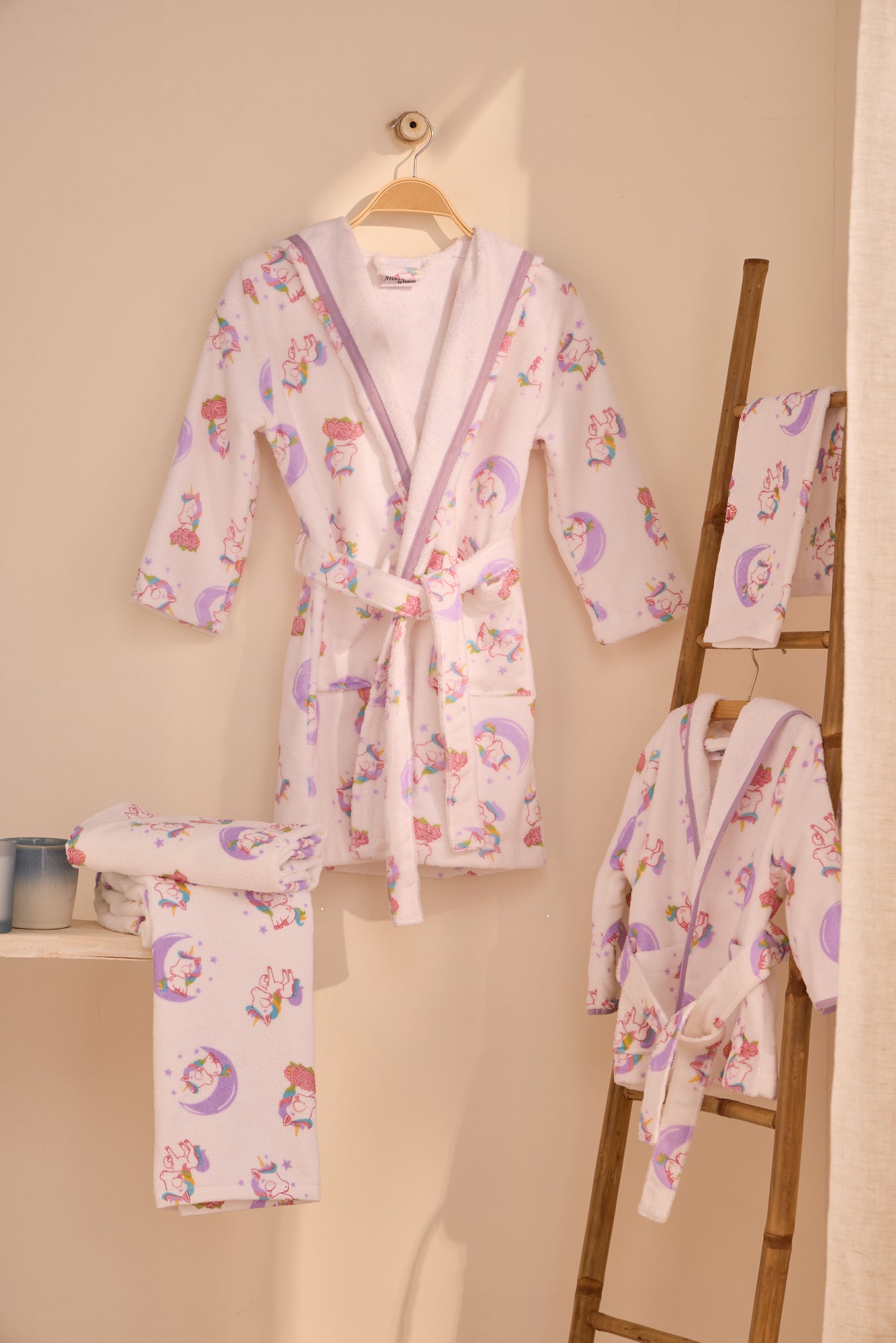 KIDS UNICORNIO - Albornoz Niños adolescentes Algodón: Niño, Infantil - 100% Algodón OEKO-TEX - 2 Bolsillos, Cinturón, Capucha, Albornoces Felpa muy suave con bordados para niños