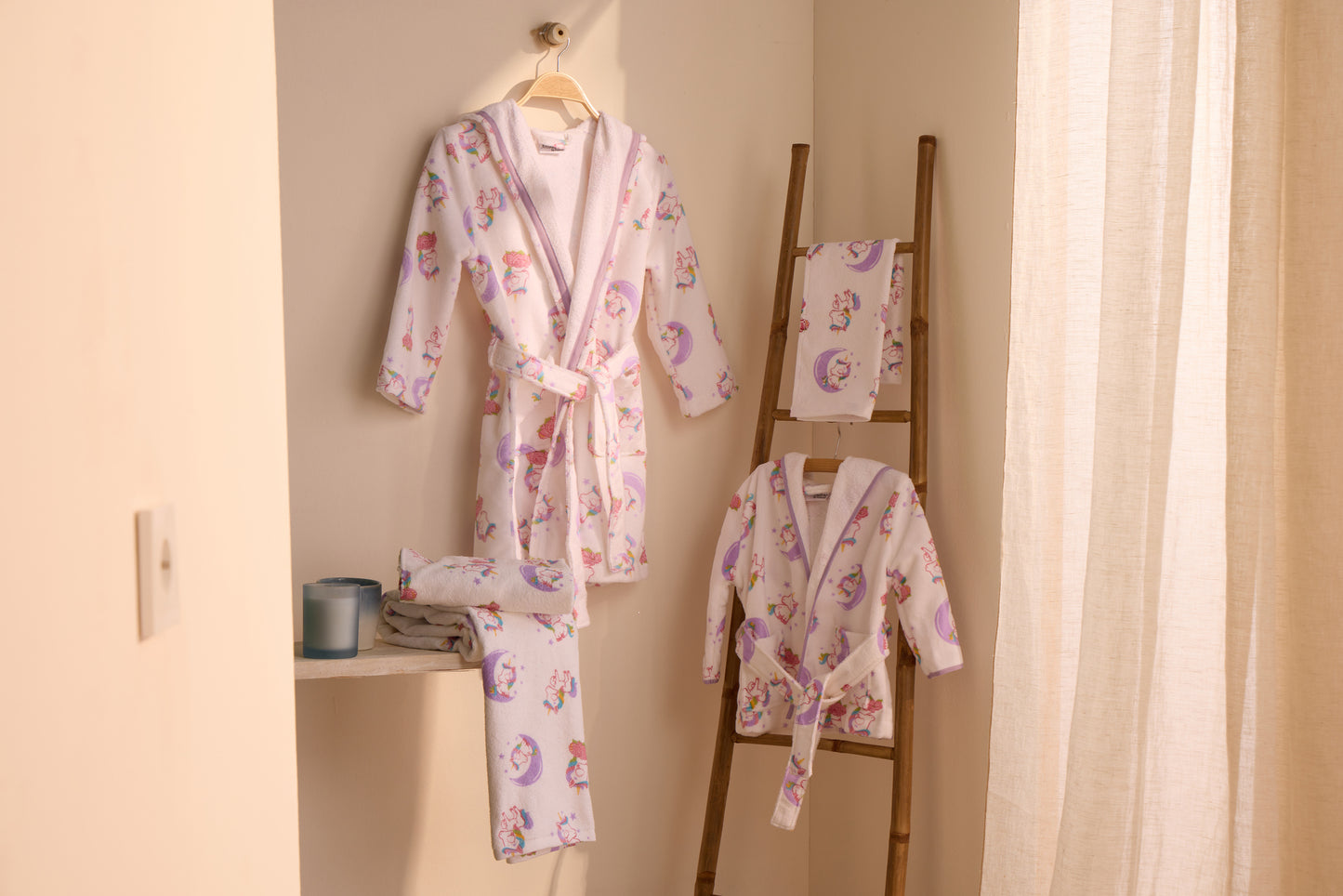 KIDS UNICORNIO - Albornoz Niños adolescentes Algodón: Niño, Infantil - 100% Algodón OEKO-TEX - 2 Bolsillos, Cinturón, Capucha, Albornoces Felpa muy suave con bordados para niños
