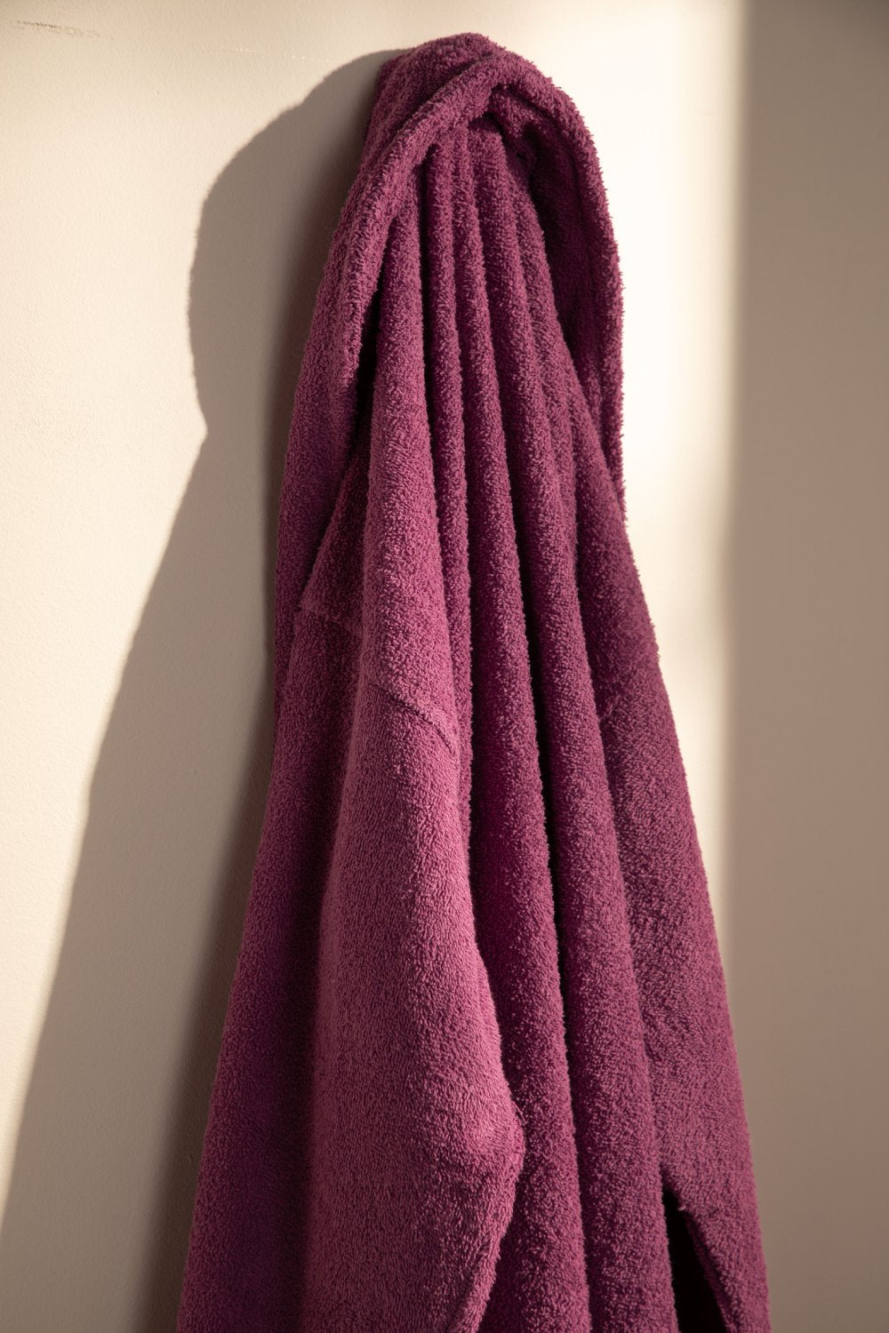 Albornoz Unisex - Albornoz de Ducha para Hombre o Mujer - 100% Algodón- 420g/m2 - Albornoz de Rizo. Lila