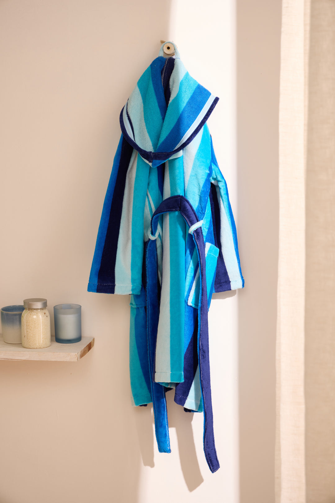 KIDS HARRY - Albornoz Niños adolescentes Algodón: Niño, Infantil - 100% Algodón OEKO-TEX - 2 Bolsillos, Cinturón, Capucha, Albornoces Felpa muy suave con bordados para niños