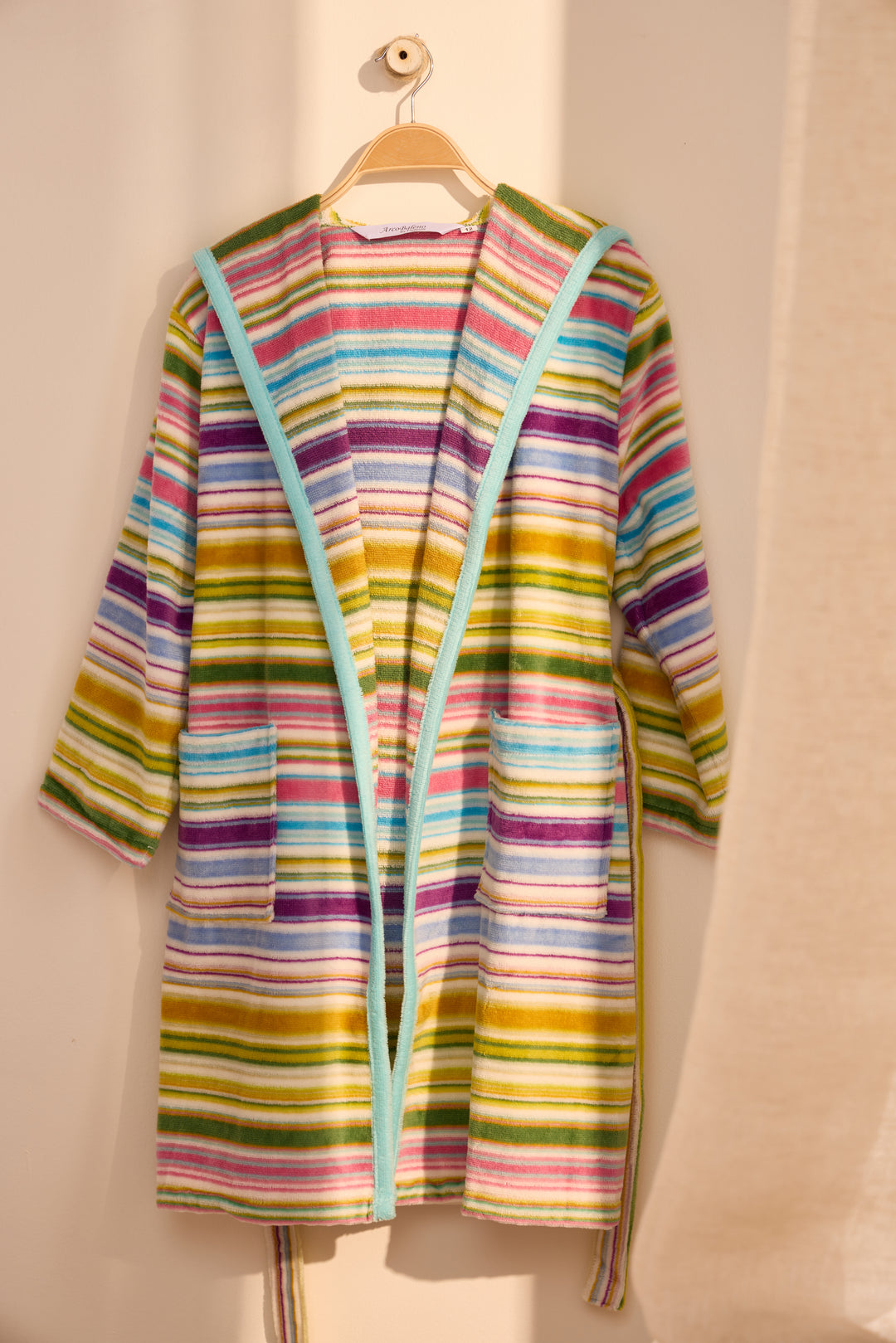 KIDS KAYLA - Albornoz Niños adolescentes Algodón: Niño, Infantil - 100% Algodón OEKO-TEX - 2 Bolsillos, Cinturón, Capucha, Albornoces Felpa muy suave con bordados para niños