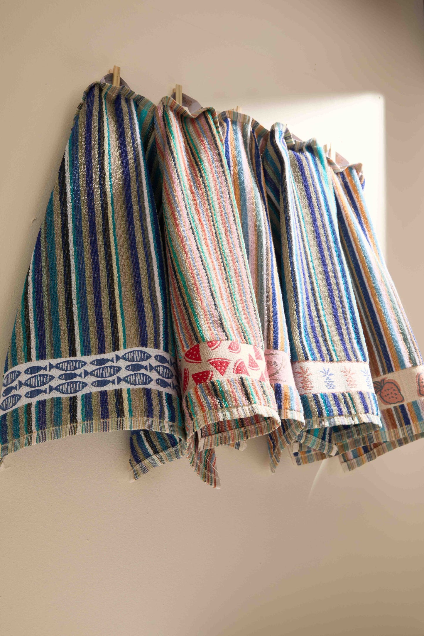 Paños de Cocina de Algodón Rizo REF.57| Pack de 6 Trapos 380gr 50x50cm de Cocina Suaves y Absorbentes | Trapos de Cocina 100% Algodón | Resistentes y Lavables | Ideales para Hogar y Cocina