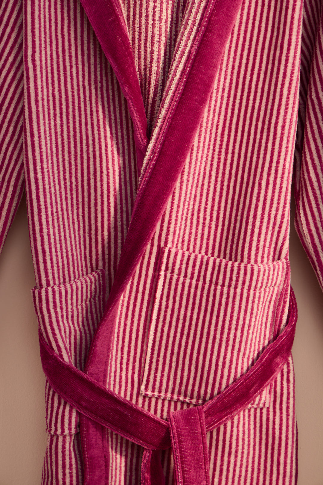 KIDS PARKER FUCSIA - Albornoz Niños adolescentes Algodón: Niño, Infantil - 100% Algodón OEKO-TEX - 2 Bolsillos, Cinturón, Capucha, Albornoces Felpa muy suave con bordados para niños