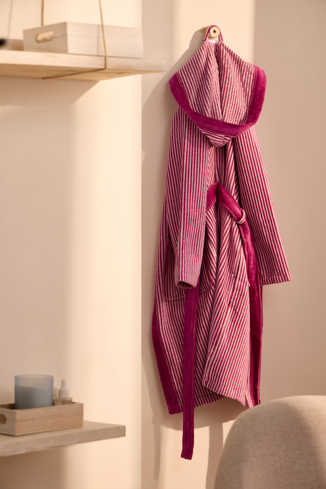 KIDS PARKER FUCSIA - Albornoz Niños adolescentes Algodón: Niño, Infantil - 100% Algodón OEKO-TEX - 2 Bolsillos, Cinturón, Capucha, Albornoces Felpa muy suave con bordados para niños