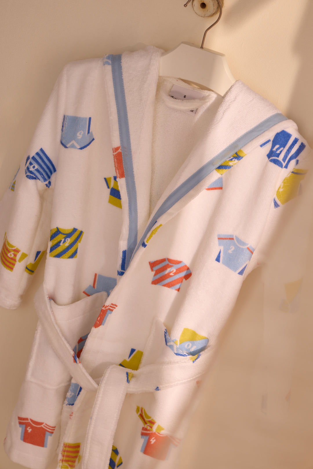 KIDS TEAM - Albornoz Niños adolescentes Algodón: Niño, Infantil - 100% Algodón OEKO-TEX - 2 Bolsillos, Cinturón, Capucha, Albornoces Felpa muy suave con bordados para niños