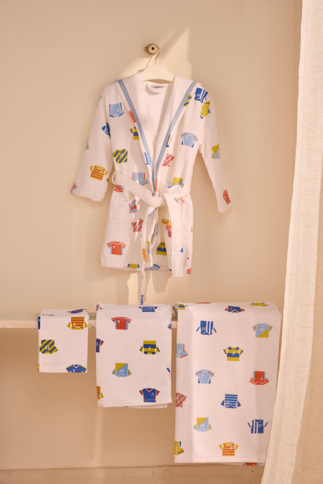 KIDS TEAM - Albornoz Niños adolescentes Algodón: Niño, Infantil - 100% Algodón OEKO-TEX - 2 Bolsillos, Cinturón, Capucha, Albornoces Felpa muy suave con bordados para niños