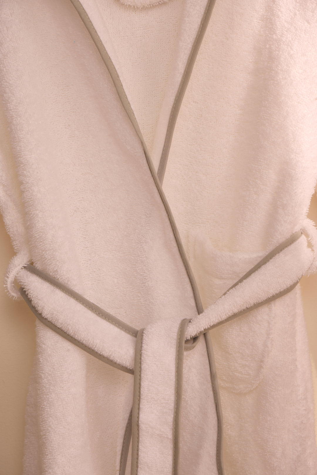 KIDS YOGUI- Albornoz Niños adolescentes Algodón: Niño, Infantil - 100% Algodón OEKO-TEX - 2 Bolsillos, Cinturón, Capucha, Albornoces Felpa muy suave con bordados para niños